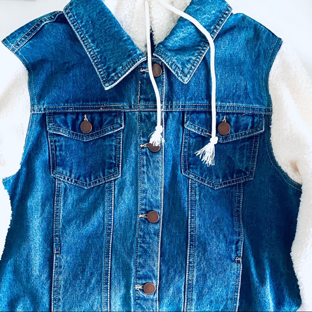 No boundaries, jean jacket